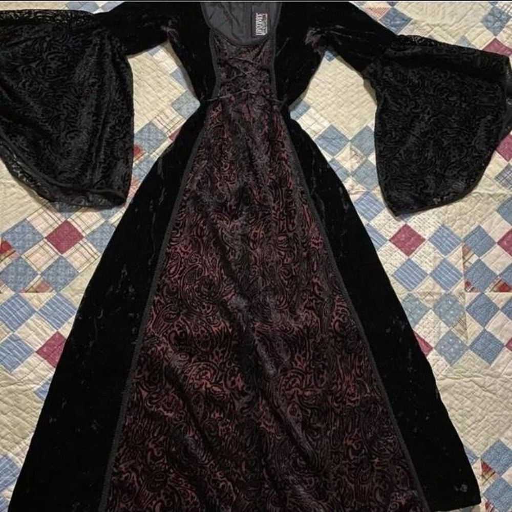 Lip Service vintage Y2K velvet maxi dress - red inlay & bell sleeves Size Medium - Picture 5 of 8